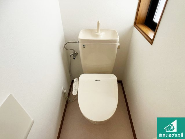 1・2階の2ヶ所にあるので、朝の忙しい時間の順番待ちもなく、深夜の利用にも大変便利です。