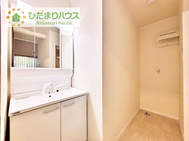 シンプルで使い勝手の良い独立洗面台！