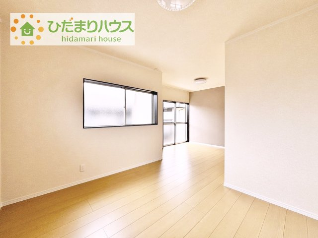 ゆとりのある主寝室！ご家族全員で寝れちゃいます♪