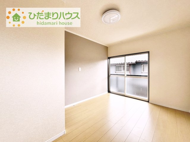 木の温もりがやさしいフローリング♪