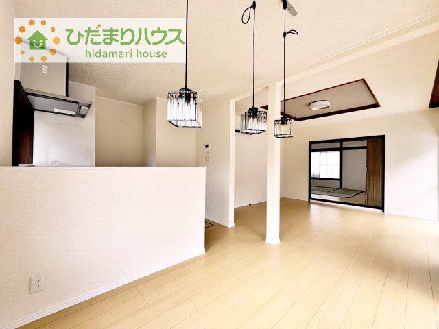 早くお仕事終わらせて、家に帰りたくなるようなリビングです(^^♪
