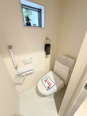 1階のトイレです