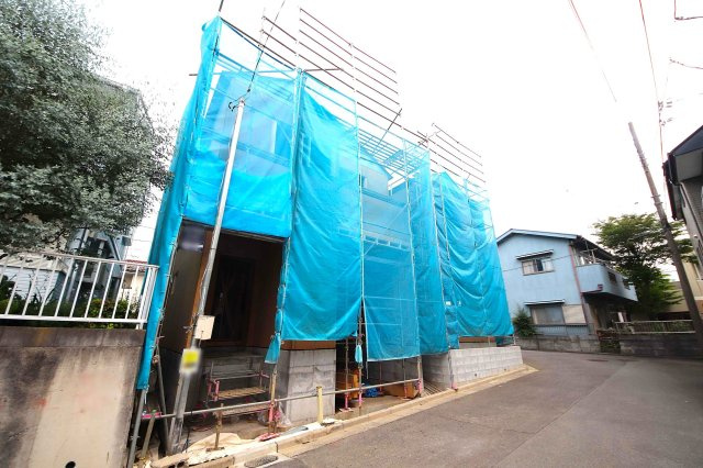 徒歩10分圏内に小学校・スーパー・コンビニ・公園・郵便局・図書館・市役所など周辺環境充実