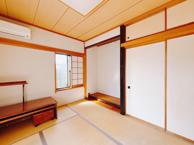 ■1階和室｜和室でしか味わえない畳ならではの香りや素材で和のやすらぎを感じてください♪休日はお子様とお昼寝するのにも最適です！