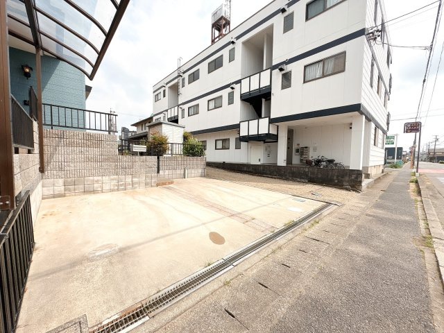 駐車場になります♪