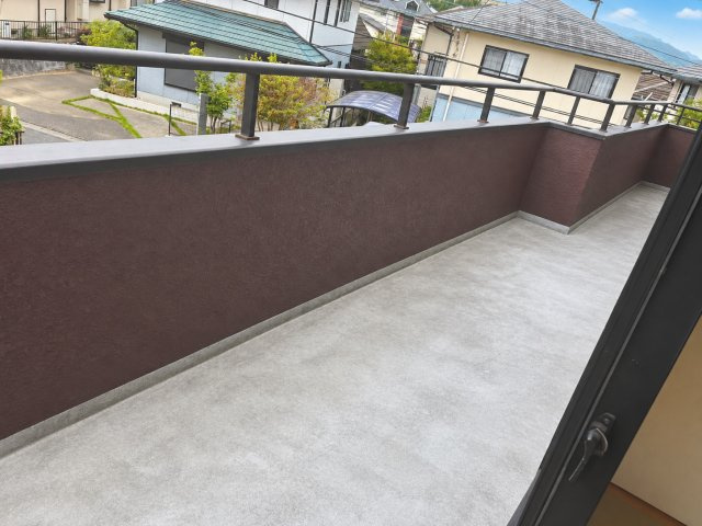 心地よい風を感じられるバルコニ