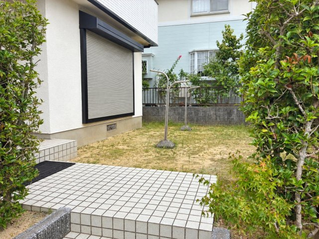 家庭菜園やガーデニングなども楽しめるお庭スペース