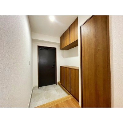 隠す収納で生活感オフ！玄関まわりがすっきり☆*　　