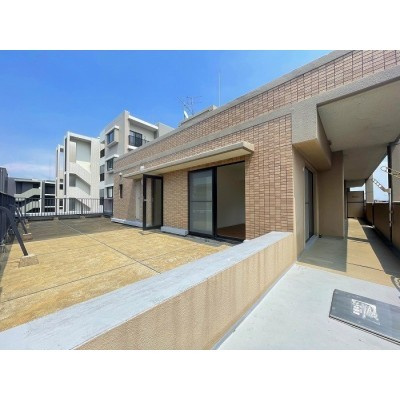 約45？のルーフバルコニー付き！家庭菜園など楽しめます☆*　　
