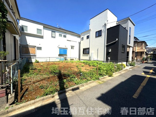 南東道路に面して陽当たり良好！自由設計で夢のマイホーム！大袋北小学校まで徒歩約3分(240ｍ)！