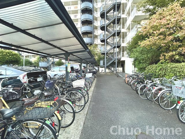 【自転車置き場】最新の空き状況や費用などの詳細は担当スタッフまでお問い合わせください。