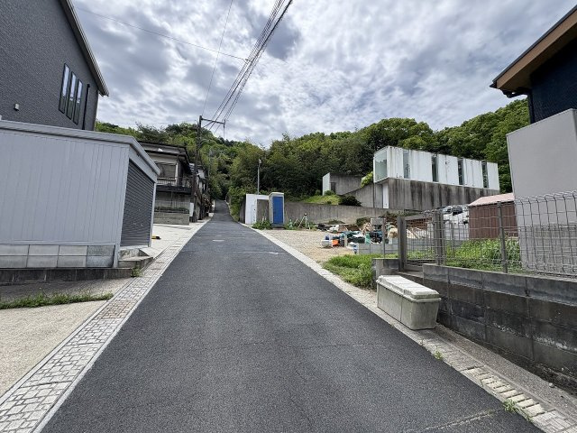 現地写真。前面道路です。