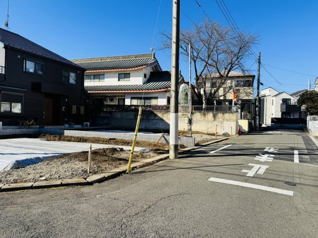 ～南側6ｍ・東側6ｍ道路に面しています～