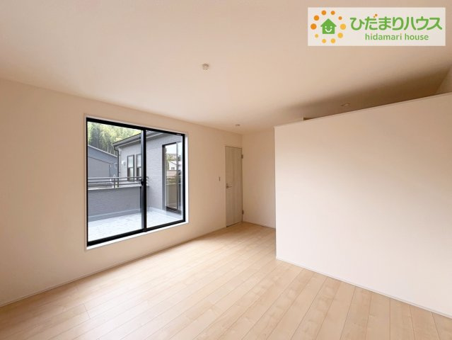 ゆったり広々8．5帖の主寝室!(^^)!