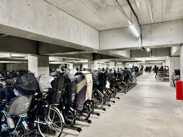 【自転車置き場】最新の空き状況や費用などの詳細は担当スタッフまでお問い合わせください。