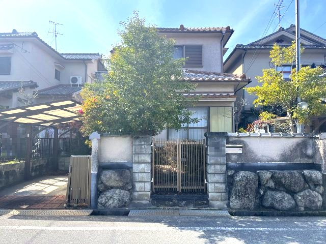 外観：329000130275