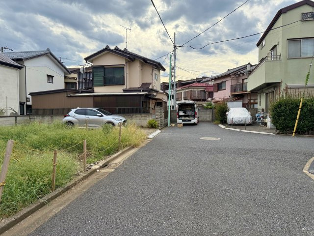 北側約4.8ｍ道路に面する整形地です　広々した前面道路は開放感を与えてくれます