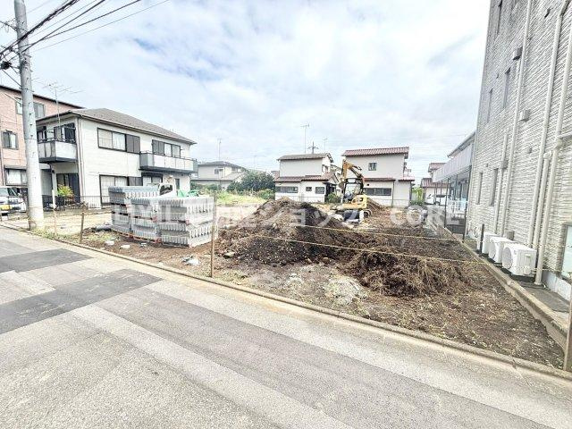 ご見学の際にはご自宅はもちろん、駅やご指定頂いた場所まで無料でお迎えに伺います。