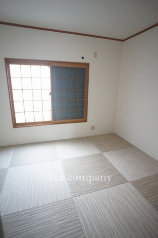 【2階：和室6帖】お洒落な琉球畳新調です☆