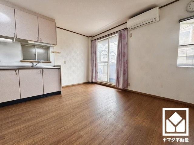 ※本画像は空室時の写真を加工し、家具・小物等を撤去したイメージです。　実際の仕様とは異なる場合がございます。
