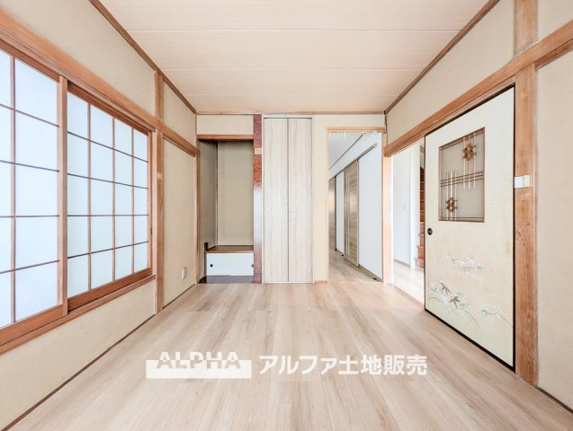 【private　room】　◆使い勝手に配慮された洋室◆ベッドやデスクの配置がしやすく、寝室や書斎など用途に応じて活用可能。日々の暮らしに馴染む空間設計です。