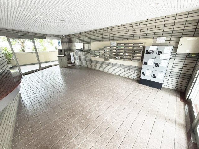 オートロック・宅配ボックス完備！