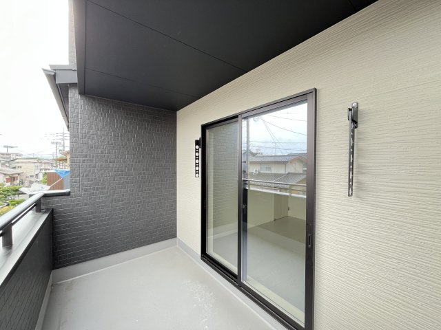 用途多様なバルコニーです。
