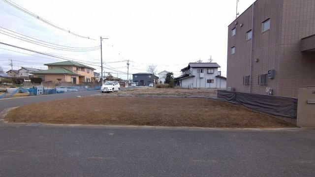 北西角地で開放感ある立地・区画整理地内！前面道路6ｍで車庫入れスムーズ！建築条件なし・お好きなハウスメーカーで建築可能です！
