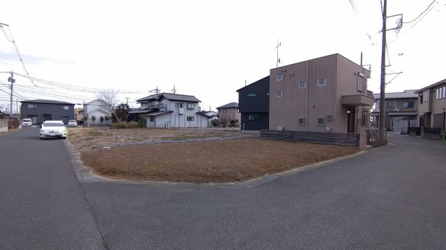 北西角地で開放感ある立地・区画整理地内！前面道路6ｍで車庫入れスムーズ！建築条件なし・お好きなハウスメーカーで建築可能です！