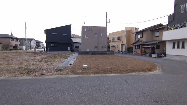 北西角地で開放感ある立地・区画整理地内！前面道路6ｍで車庫入れスムーズ！建築条件なし・お好きなハウスメーカーで建築可能です！