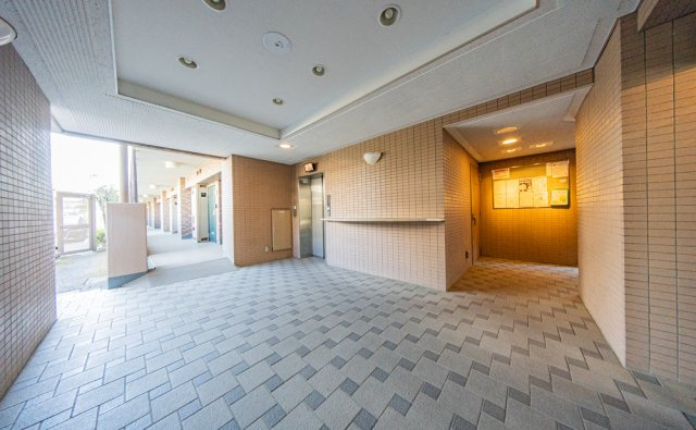 綺麗に保たれた共用部、管理体制良好です