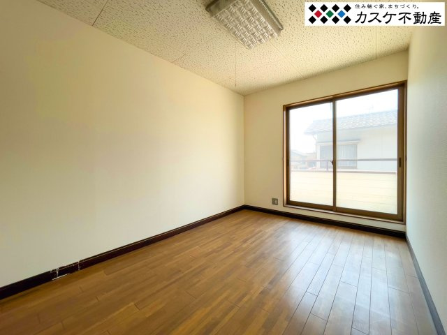 豊富な居室数があるため、家族全員が自分の部屋を持ち、プライバシーを尊重し合えます。個々の空間でリフレッシュし、豊かな家族関係を築くことが可能です。　