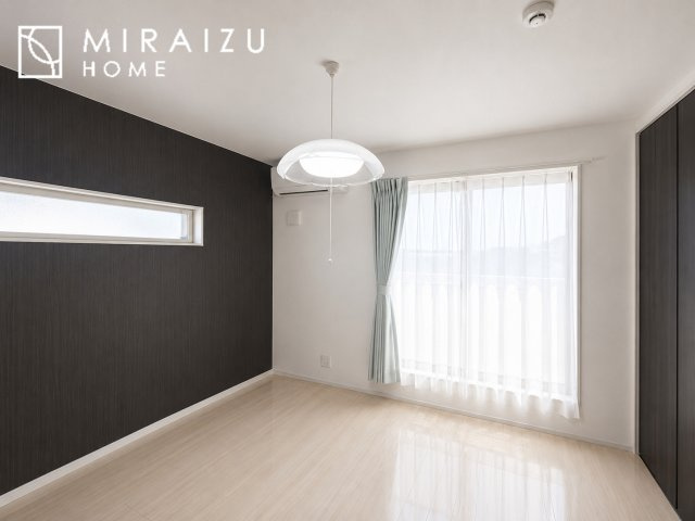 ※家具消し処理をしている関係で実際の形状と異なる箇所がある場合がございます、居心地の良さそうなリラックスできる空間。独立性のある建物ですので、ご自分の時間を大切にしたご家族様にぴったりです！