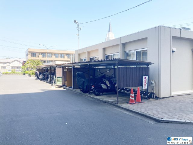 屋根付き駐輪場