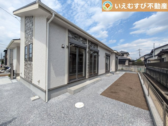 ガーデニングが楽しめそう　季節の草花で彩りを！ガーデニングで緑あふれる景色を作るのも楽しみ♪