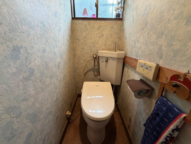 シンプルで使いやすいトイレです