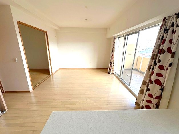 外観：327002177122