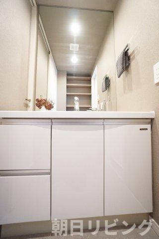 グランシティユーロレジデンス平塚の独立洗面台