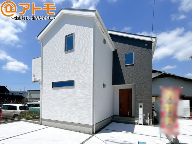 どっしりとした外観は安心感のあるマイホームを実感できますね♪