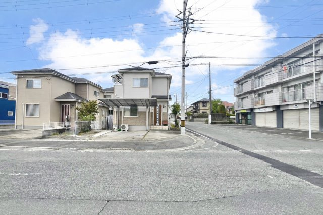 ■外観|シンプルで洗練されたデザインは住まう人の色に染まり、個性を映し出します♪本日見学可能(*＾＾*)