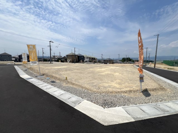 【城陽市寺田尼塚　34号地　売土地　建築条件付きの前面道路含む現地写真】
