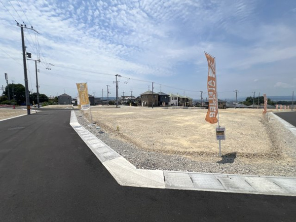 【城陽市寺田尼塚　34号地　売土地　建築条件付きの前面道路含む現地写真】