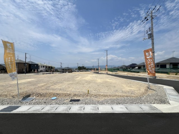 【城陽市寺田尼塚　34号地　売土地　建築条件付きの前面道路含む現地写真】