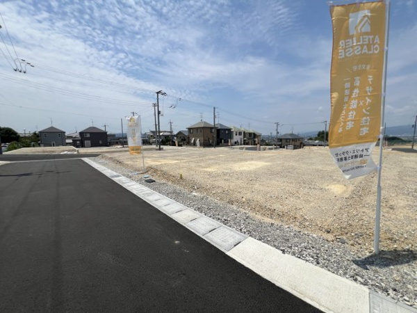 【城陽市寺田尼塚　35号地　売土地　建築条件付きの前面道路含む現地写真】