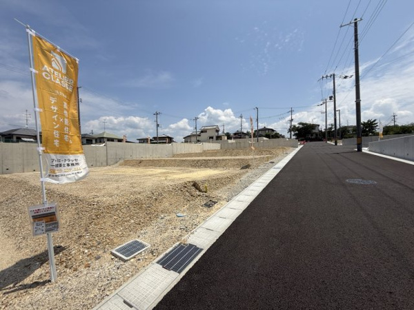 【城陽市寺田尼塚 41号地 売土地 建築条件付きの前面道路含む現地写真】
