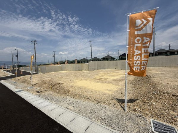 【城陽市寺田尼塚 41号地 売土地 建築条件付きの前面道路含む現地写真】