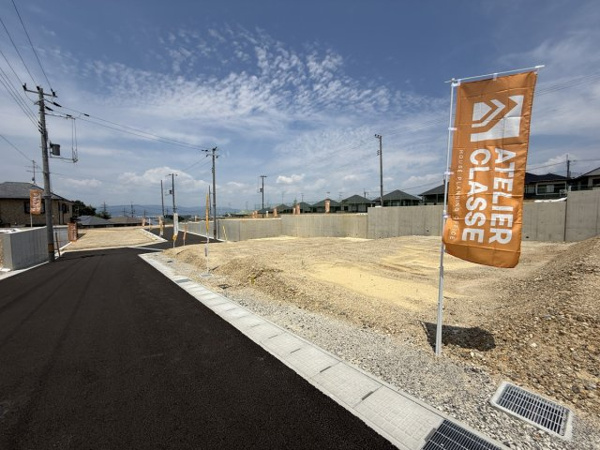 【城陽市寺田尼塚 41号地 売土地 建築条件付きの前面道路含む現地写真】