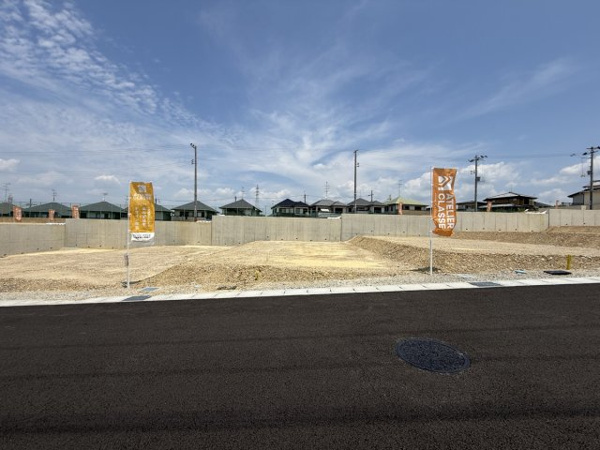 【城陽市寺田尼塚 41号地 売土地 建築条件付きの前面道路含む現地写真】