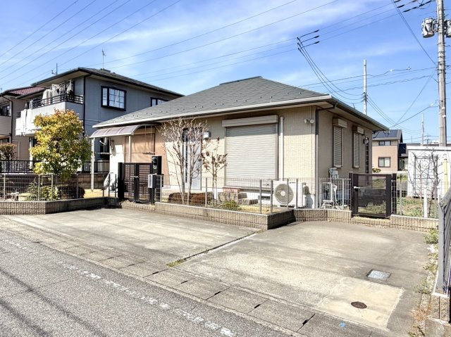 ■外観｜特徴のある個性的な住まいと美しい街並み、そして住みやすい環境を、ぜひ現地でご覧になりませんか。お気軽にお問合せください(^^)　　