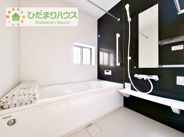 大人が足を伸ばしても十分な広さ！一人でゆっくりくつろぐ時間も大切です！